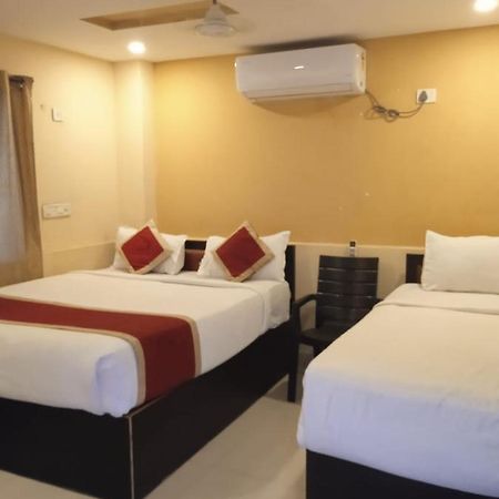 The Royal Inn Visakhapatnam Room photo