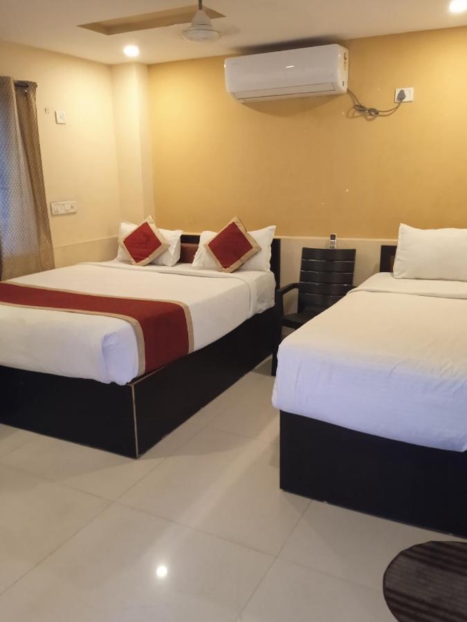 The Royal Inn Visakhapatnam Exterior photo