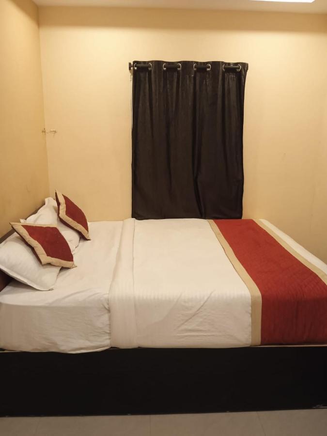 The Royal Inn Visakhapatnam Exterior photo